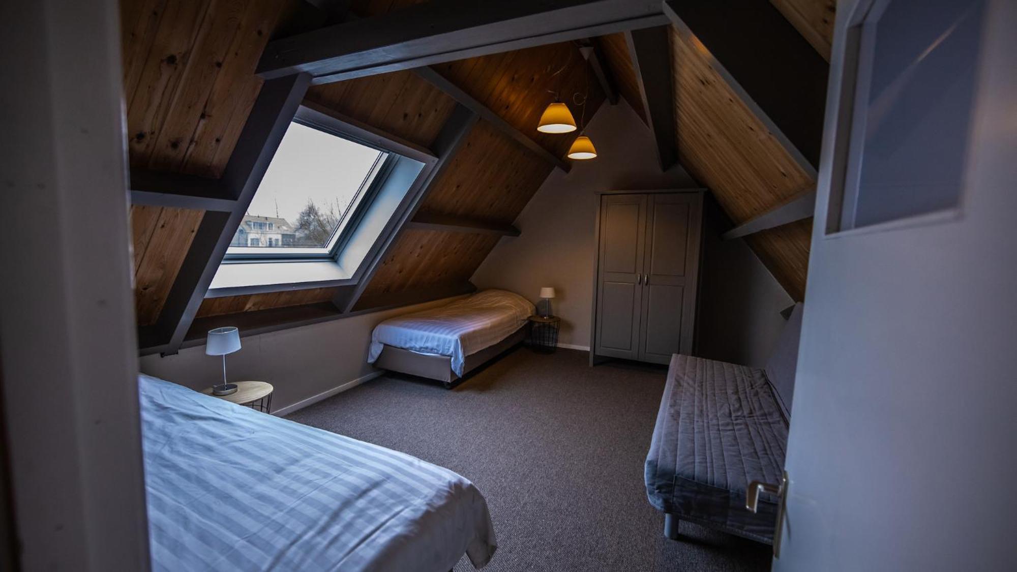 Vakantiewoning - Kon. Emmaweg 26 | 'uitspanning Oranjezon' *