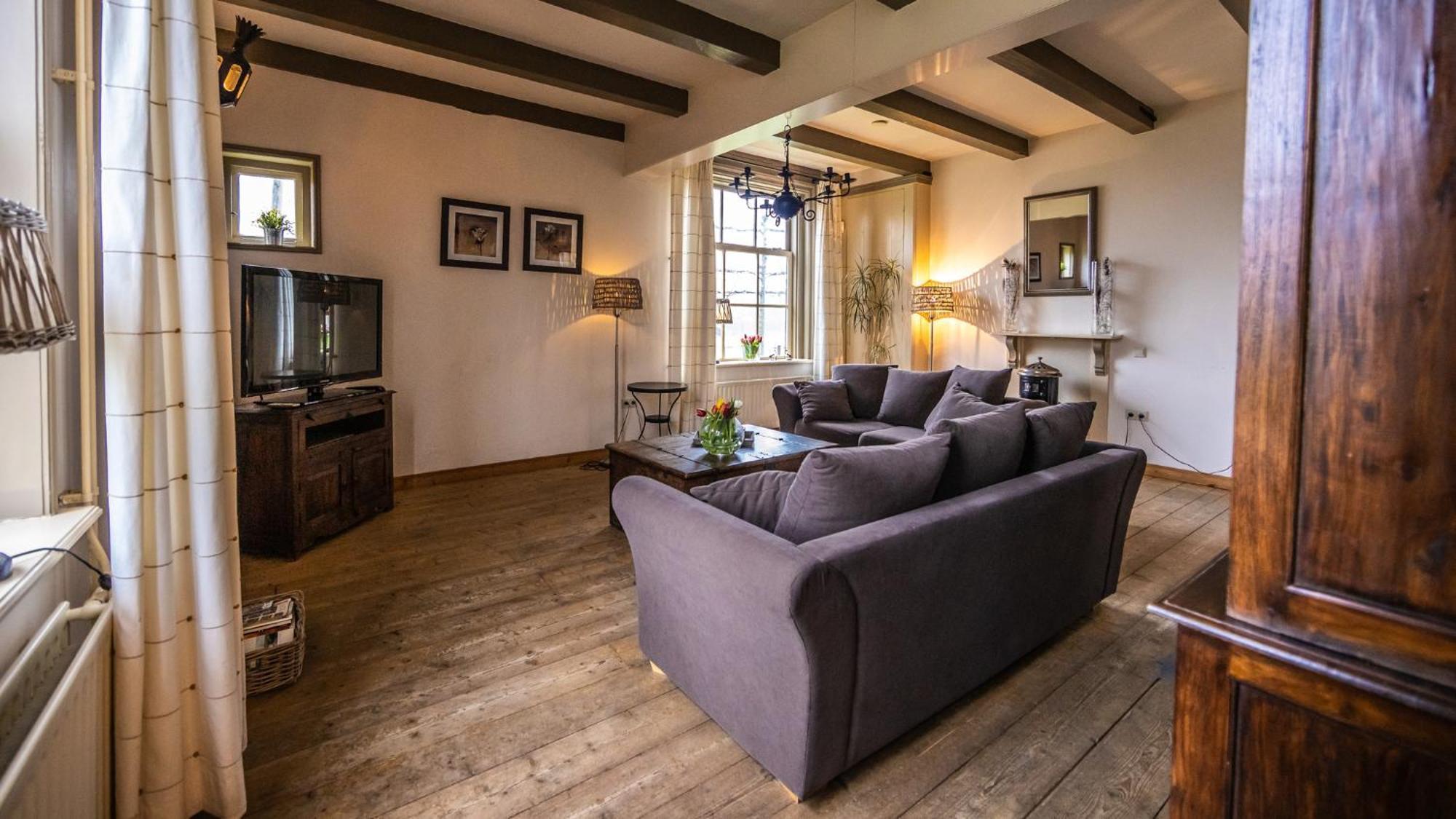 Ferienhaus Vakantiewoning - Kon. Emmaweg 26 | 'uitspanning Oranjezon' Vrouwenpolder